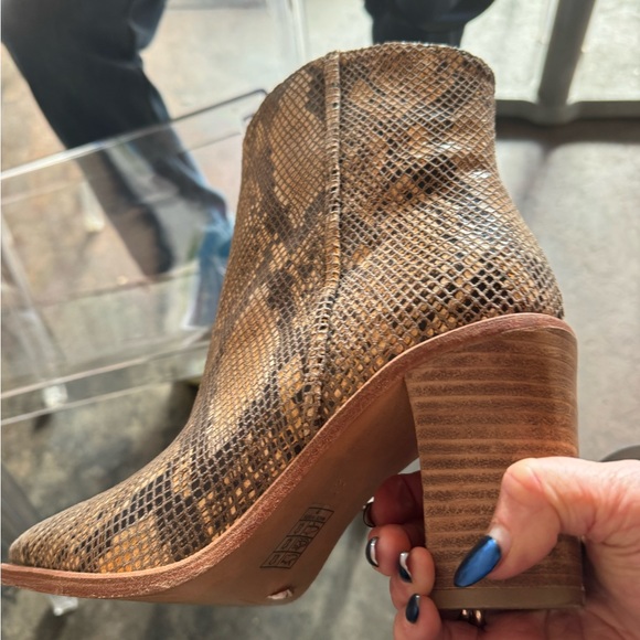 Free People Barclay Snakeskin leather block heel boots - Picture 2 of 3